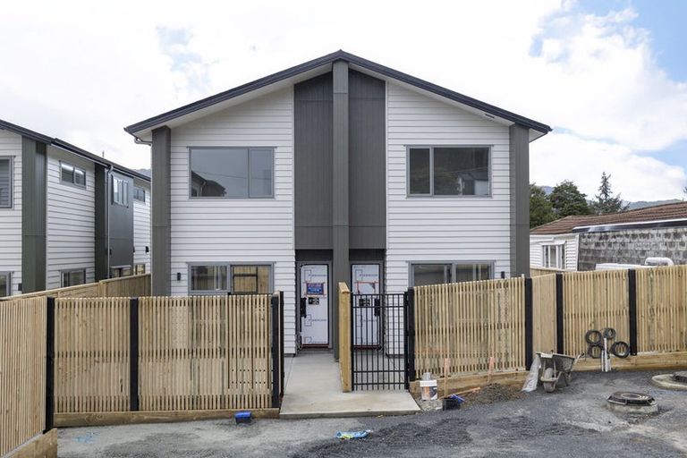 Photo of property in 1 Bledisloe Crescent, Wainuiomata, Lower Hutt, 5014