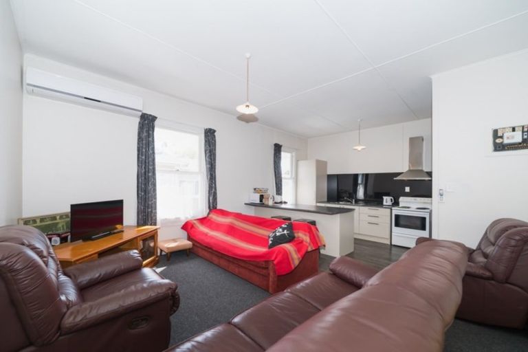 Photo of property in 195 Ferguson Street, West End, Palmerston North, 4412