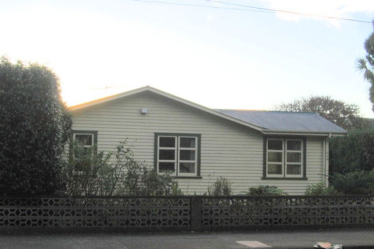 Photo of property in 119 Amohia Street, Paraparaumu, 5032