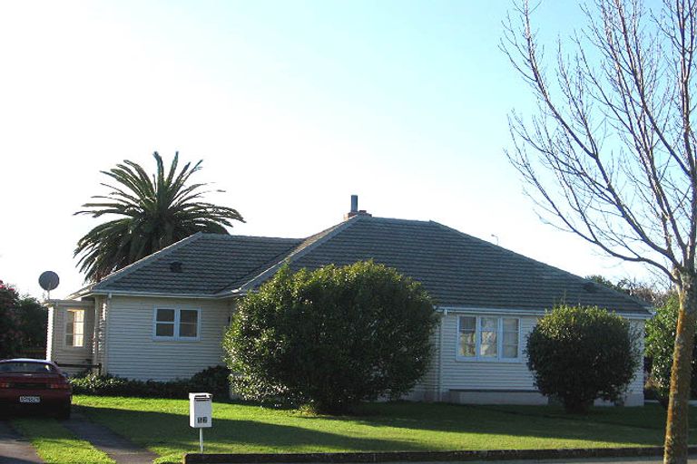 Photo of property in 52 Savage Crescent, West End, Palmerston North, 4412