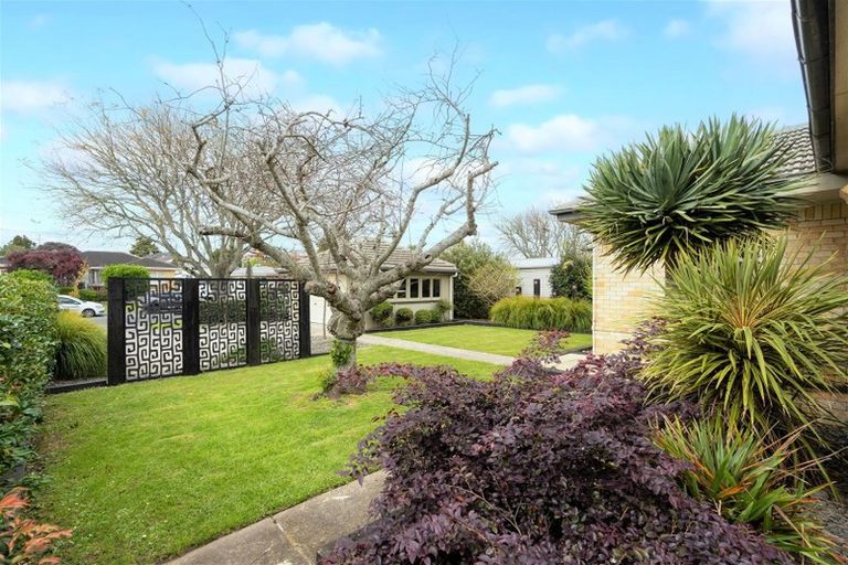 Photo of property in 18 Bolmuir Road, Forest Lake, Hamilton, 3200