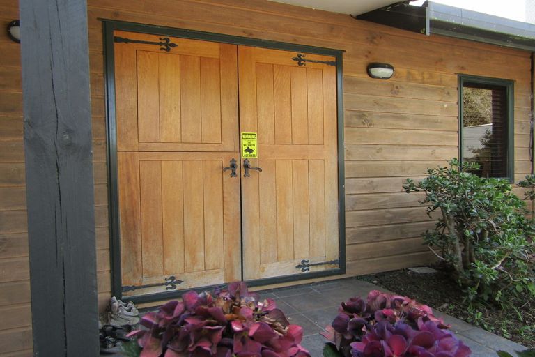 Photo of property in 7 Puketutu Drive, Haruru, 0204