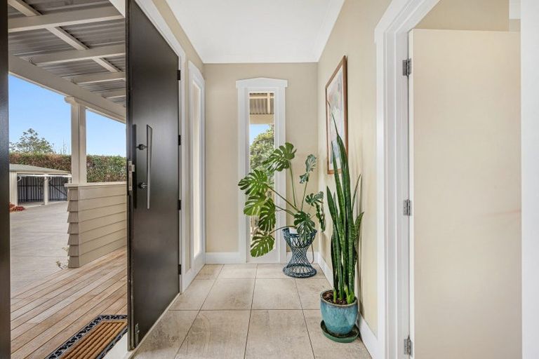 Photo of property in 23 Trigg Road, Huapai, Kumeu, 0810