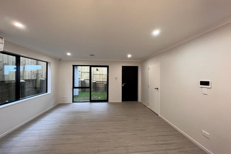 Photo of property in 36a Pukaki Road, Mangere, Auckland, 2022