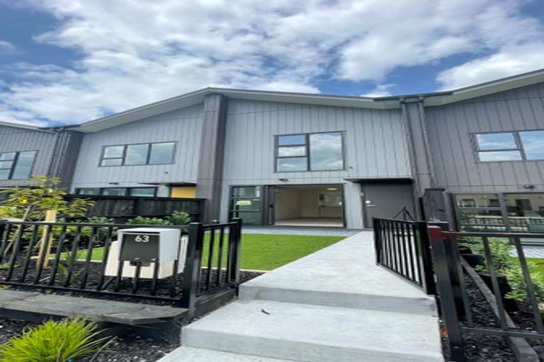Photo of property in 63 Manarini Road, Westgate, Auckland, 0614