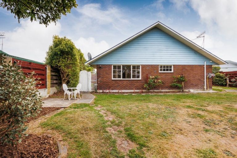 Photo of property in 10 Sandstrom Grove, Feilding, 4702