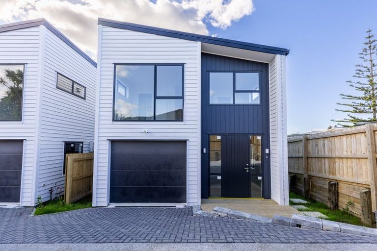 Photo of property in 6e Kaweka Street, New Lynn, Auckland, 0600