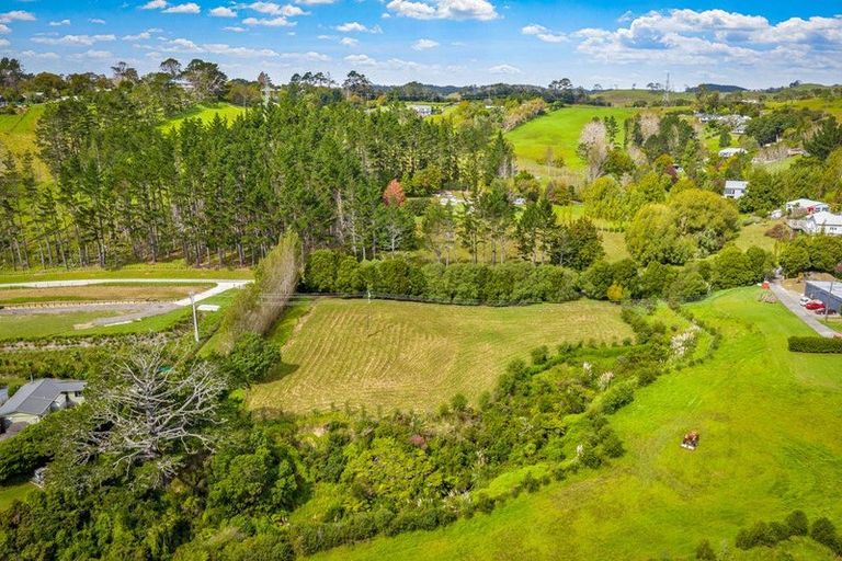 Photo of property in 1/105f Newman Road, Stillwater, Silverdale, 0993