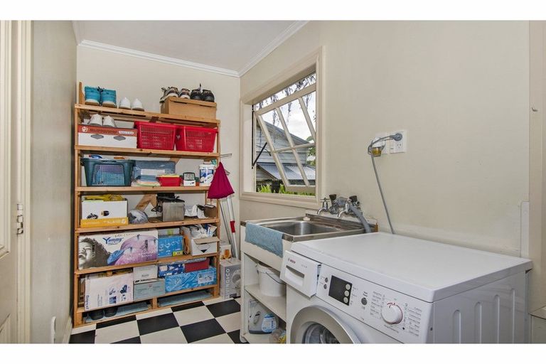 Photo of property in 31 Second Avenue, Avenues, Whangarei, 0110