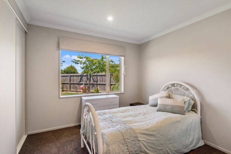 Photo of property in 2 Binyon Place, Rolleston, 7614