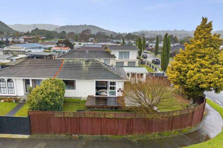 Photo of property in 1 Harvard Grove, Totara Park, Upper Hutt, 5018
