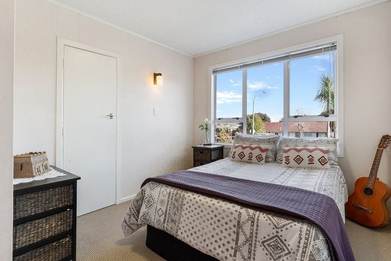 Photo of property in 3 Mack Place, Red Hill, Papakura, 2110