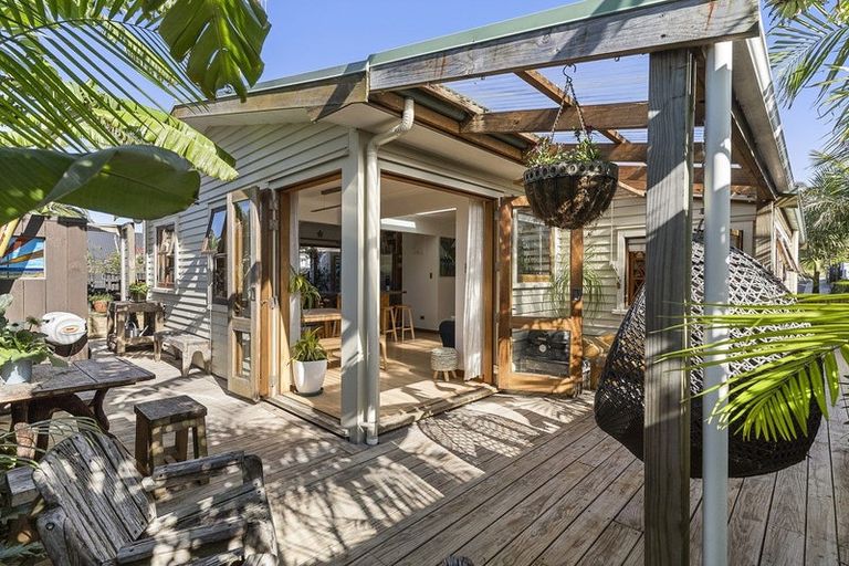 Photo of property in 49 Oceanview Road, Mount Maunganui, 3116