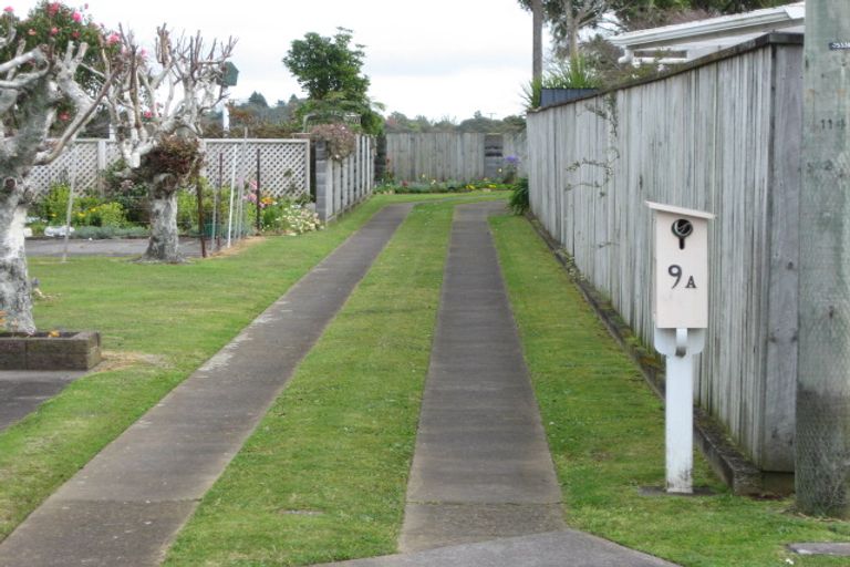 Photo of property in 9a Blenheim Place, Vogeltown, New Plymouth, 4310