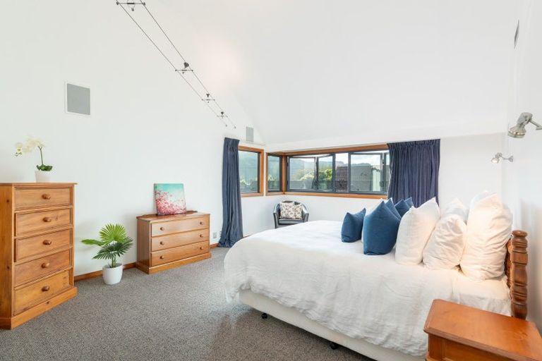 Photo of property in 2/3 Gard Street, Silverstream, Upper Hutt, 5019