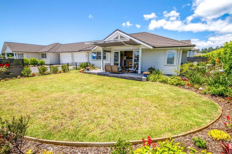 Photo of property in 33 Te Wairere Crescent, Kerikeri, 0230
