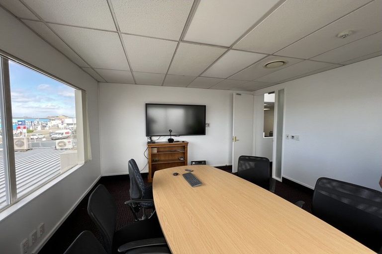 Photo of property in 500 Karamu Road South, Raureka, Hastings, 4120