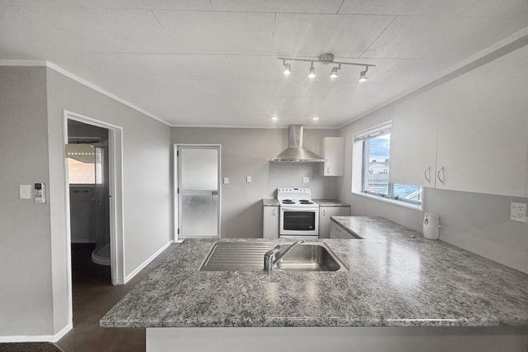 Photo of property in 8a Seddon Street, Dannevirke, 4930