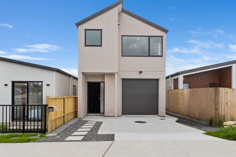 Photo of property in 30a Biokovo Street, Massey, Auckland, 0614