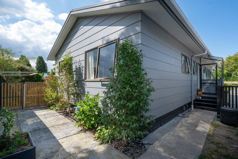 Photo of property in 5a Streamdale Place, Ngongotaha, Rotorua, 3010