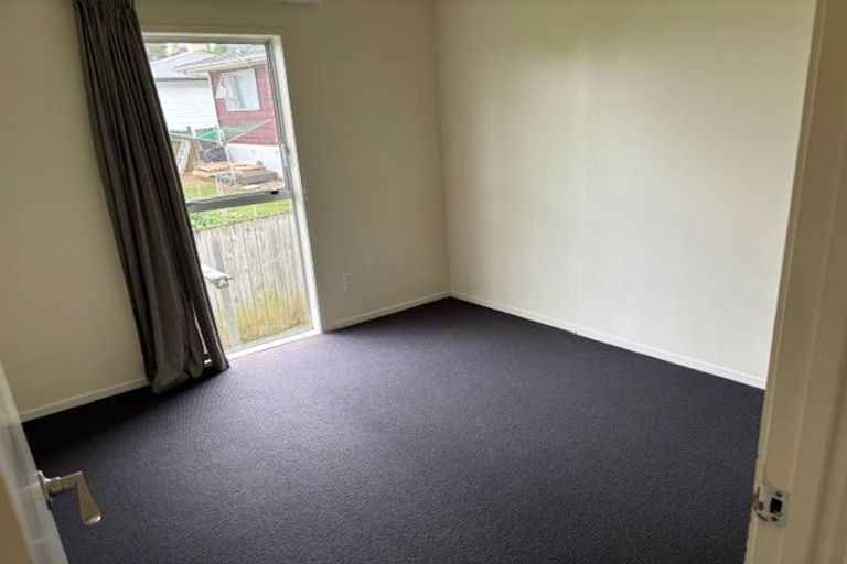 Photo of property in 28 Hiwihau Place, Glenfield, Auckland, 0629