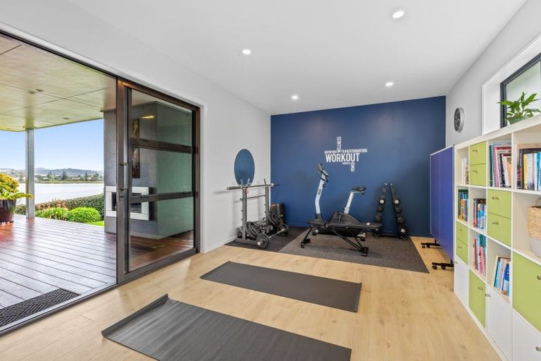 Photo of property in 51 Moffat Road, Red Beach, 0932