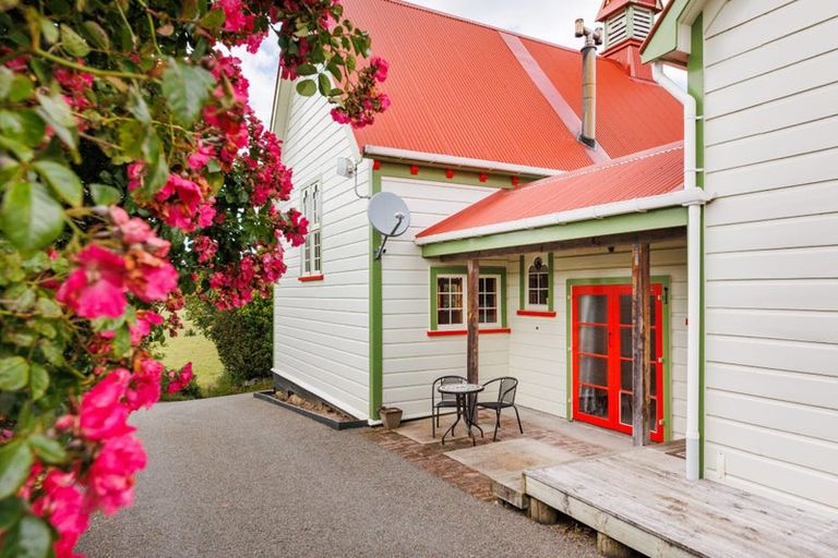 Photo of property in 1503 Kimbolton Road, Cheltenham, Feilding, 4777