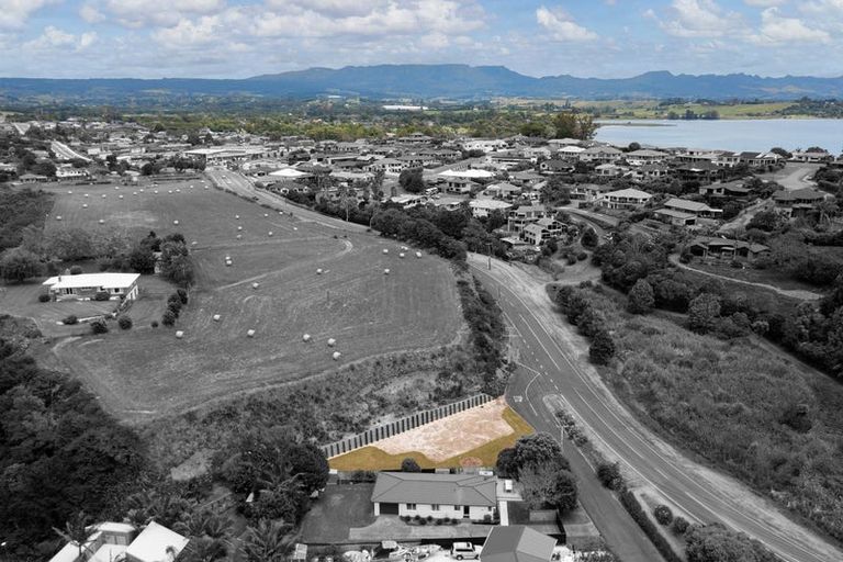 Photo of property in 2 Beach Grove, Omokoroa, 3114