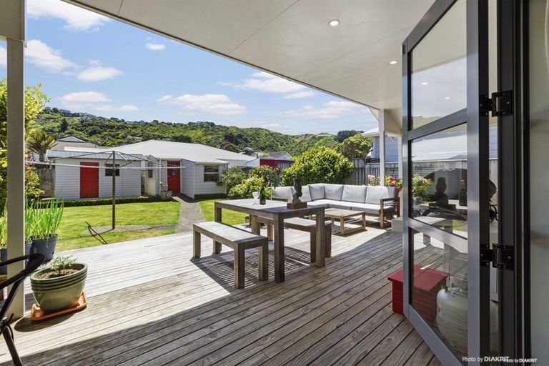 Photo of property in 288 The Parade, Island Bay, Wellington, 6023