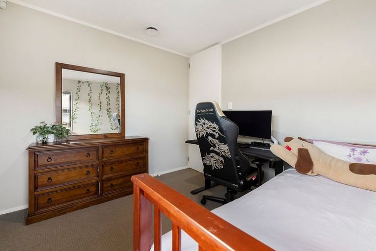 Photo of property in 1/5 Kenwick Place, Burswood, Auckland, 2013