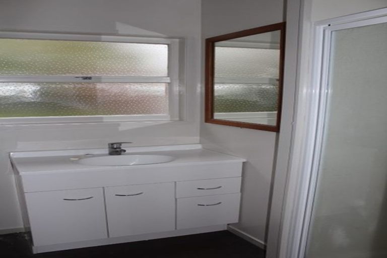 Photo of property in 12 Somme Crescent, Hillcrest, Hamilton, 3216