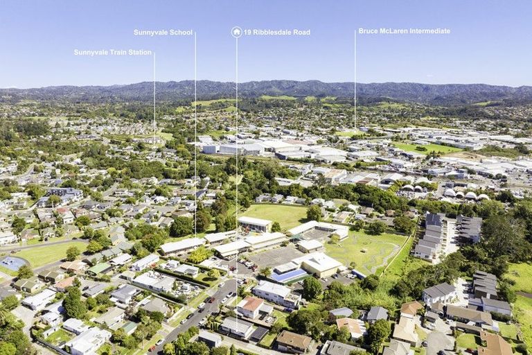 Photo of property in 19 Ribblesdale Road, Henderson, Auckland, 0612
