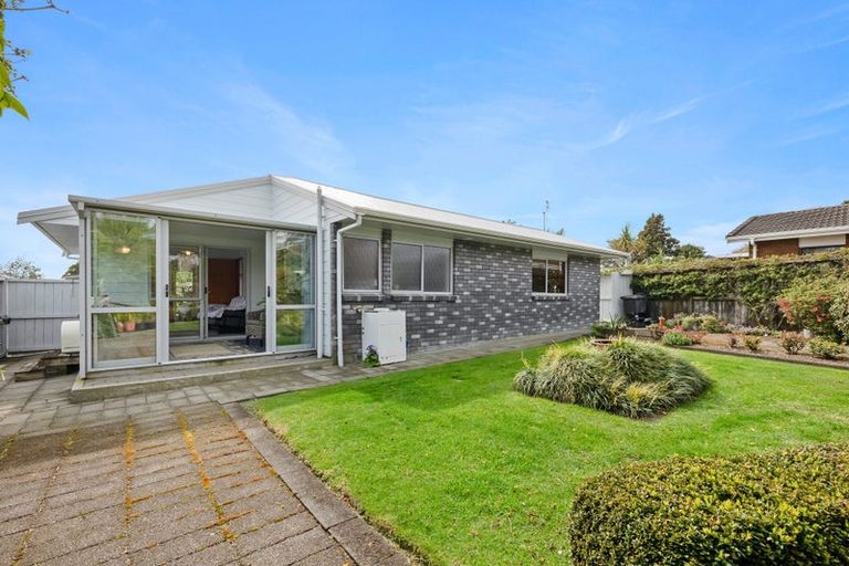 Photo of property in 6 Argyle Place, Highlands Park, New Plymouth, 4312