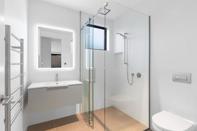 Photo of property in 72 Totara Terrace, Wanaka, 9305