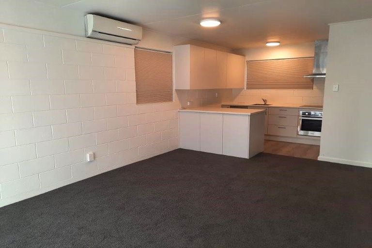 Photo of property in 142 Waimairi Road, Ilam, Christchurch, 8041