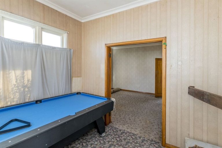 Photo of property in 74 Queenwood Road, Levin, 5510