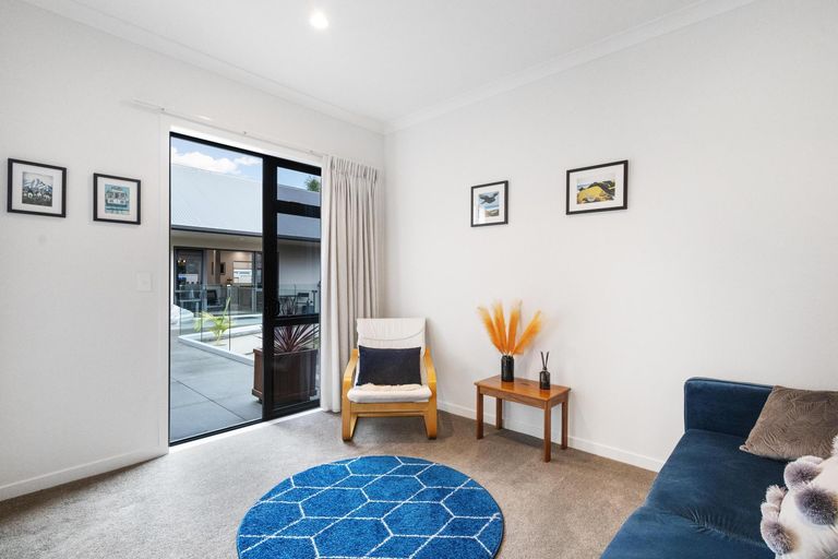 Photo of property in 19c Cooper Crescent, Cambridge, 3434