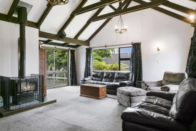 Photo of property in 81 Tamatea Road, Taupo, 3330
