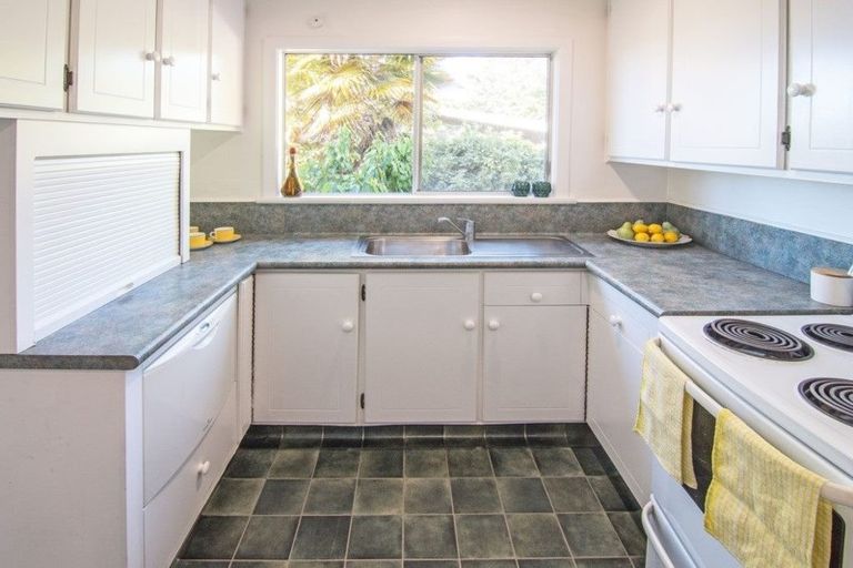 Photo of property in 17a Keir Crescent, Lansdowne, Masterton, 5810