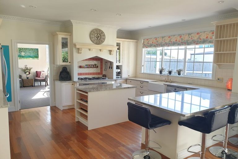 Photo of property in 7 The Topdeck, Whitby, Porirua, 5024
