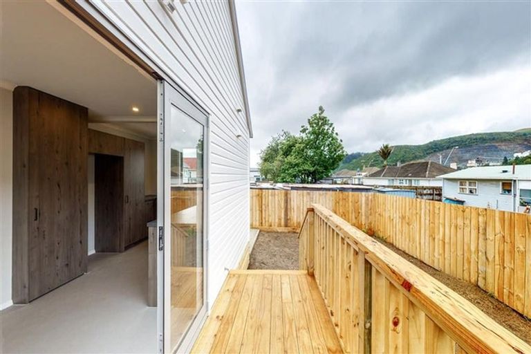 Photo of property in 133 Molesworth Street, Taita, Lower Hutt, 5011