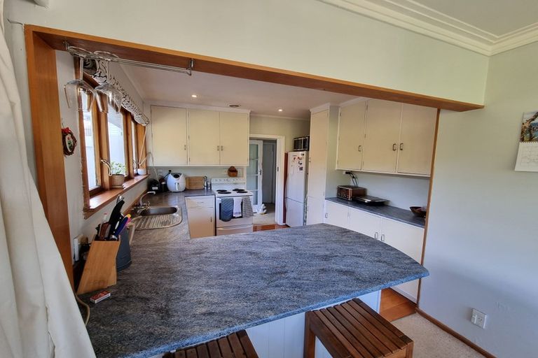 Photo of property in 32 Allen Terrace, Tawa, Wellington, 5028
