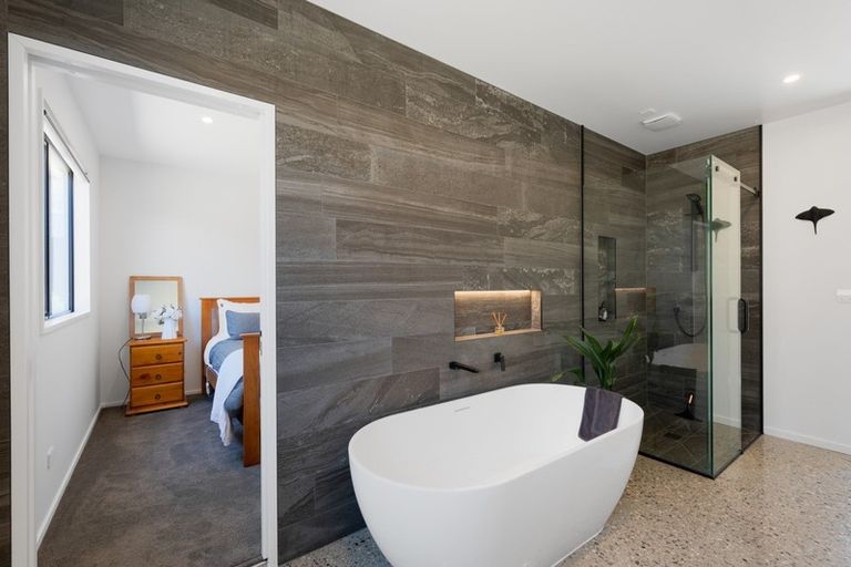 Photo of property in 121 West Meadows Drive, Wanaka, 9305