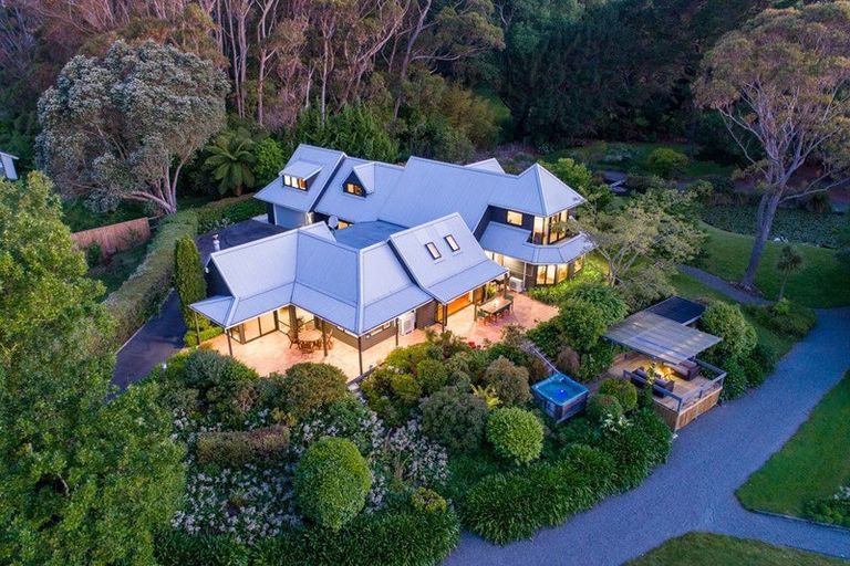 Photo of property in 14a Puriri Road, Waikanae, 5036