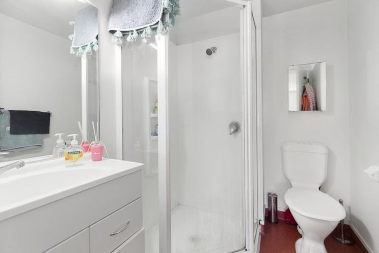 Photo of property in Orange Apartments/victoria Centr, 802/169 The Terrace, Wellington Central, Wellington, 6011