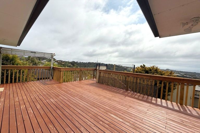 Photo of property in 939 East Coast Road, Torbay, Auckland, 0630