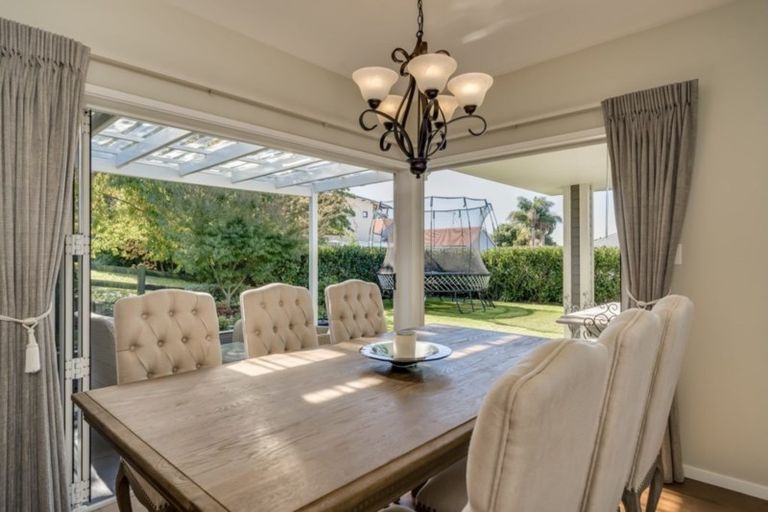 Photo of property in 5 Avocado Lane, Bethlehem, Tauranga, 3110