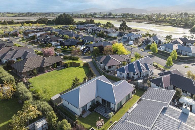 Photo of property in 3 Puketutu Grove, Motueka, 7120