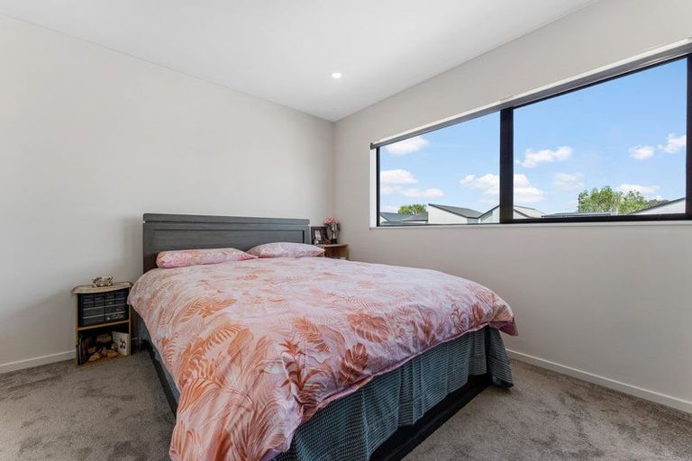 Photo of property in 37 Kairakau Street, Papakura, 2110
