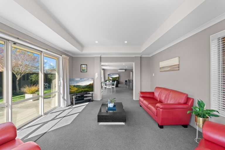 Photo of property in 22 Burbank Drive, Aidanfield, Christchurch, 8025